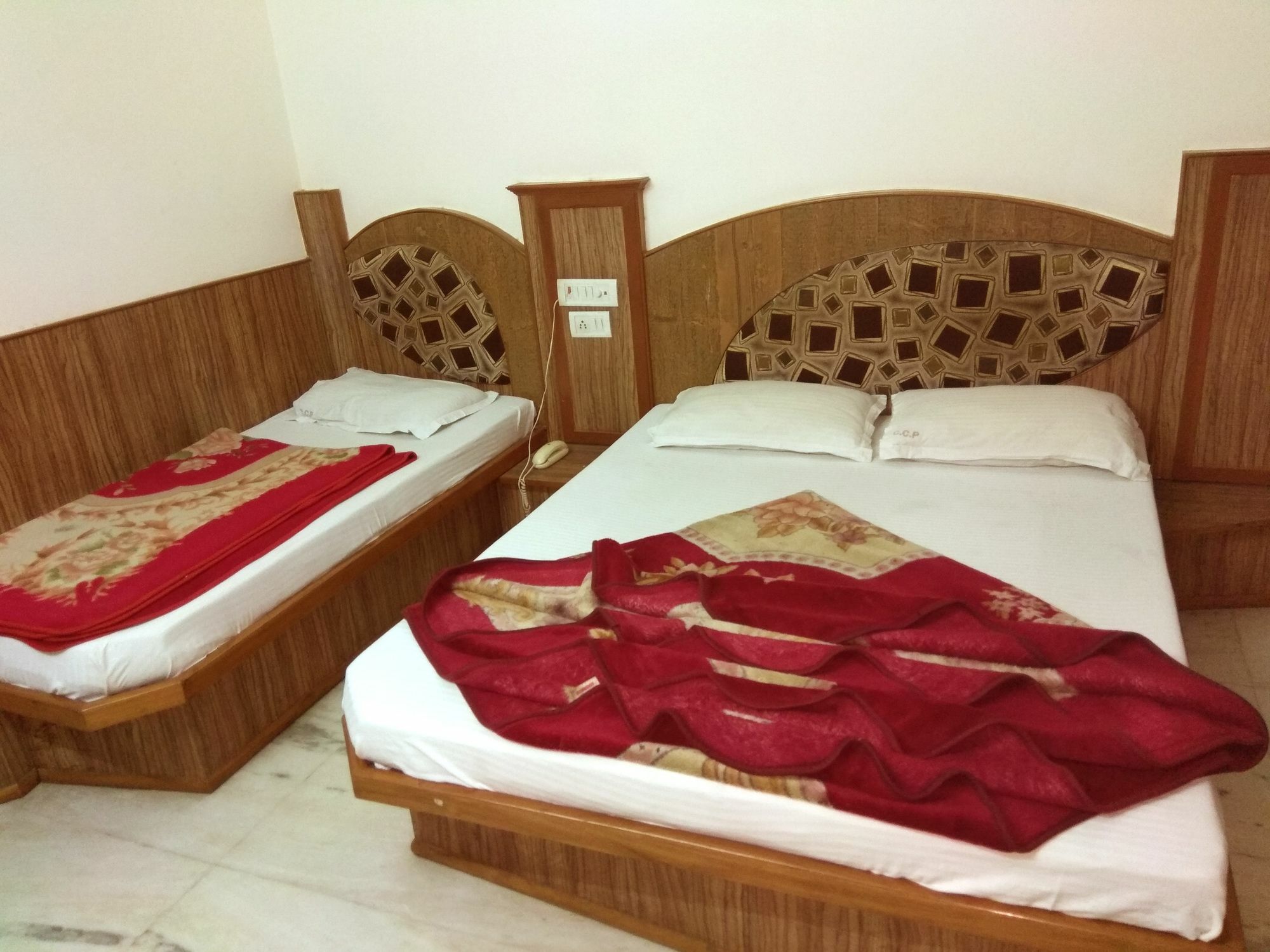 Hotel Cottage Crown Plaza New Delhi Exterior photo